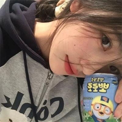 红色白鹦鹉